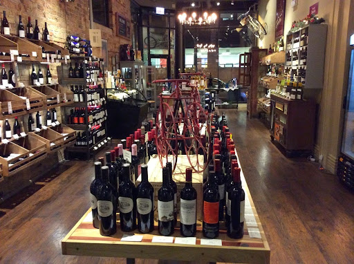 Wine Store «Stellar Wine Company», reviews and photos, 820 W Belmont Ave, Chicago, IL 60657, USA