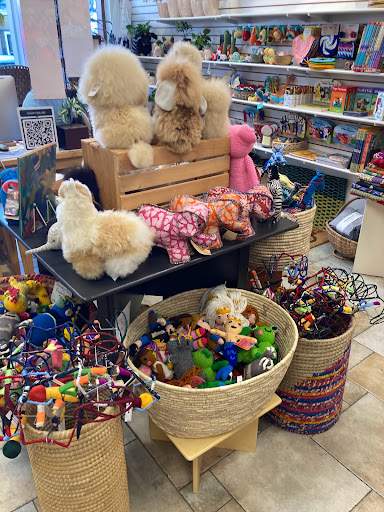 Gift Shop «Ten Thousand Villages Winter Park», reviews and photos, 329 N Park Ave #102, Winter Park, FL 32789, USA