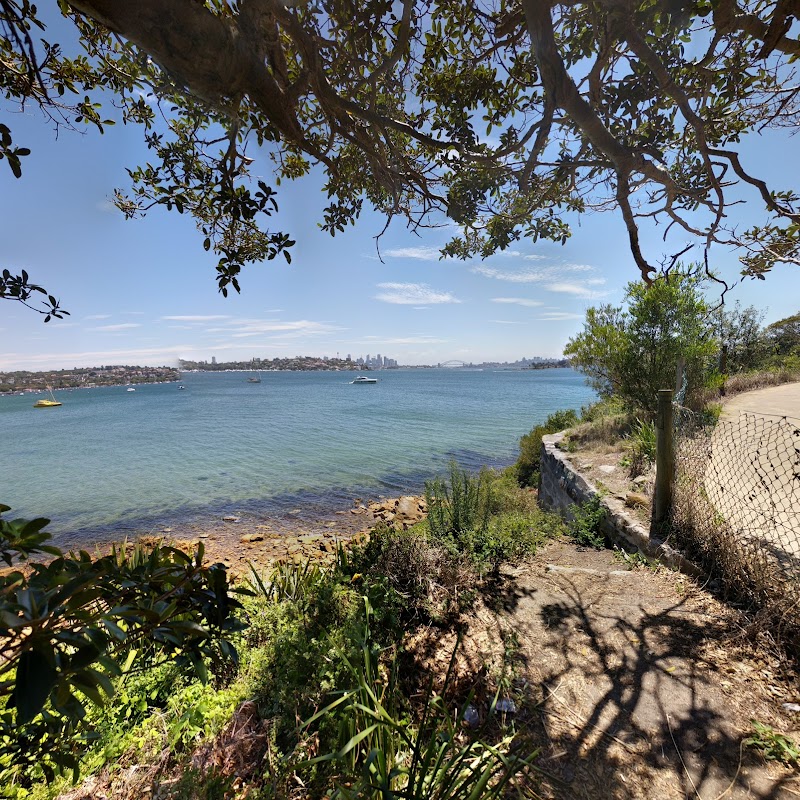 Hermitage Foreshore Reserve