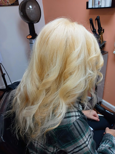 Day Spa «Essential Beauty Treatments Salon & Spa», reviews and photos, 210 N State St, Clarks Summit, PA 18411, USA