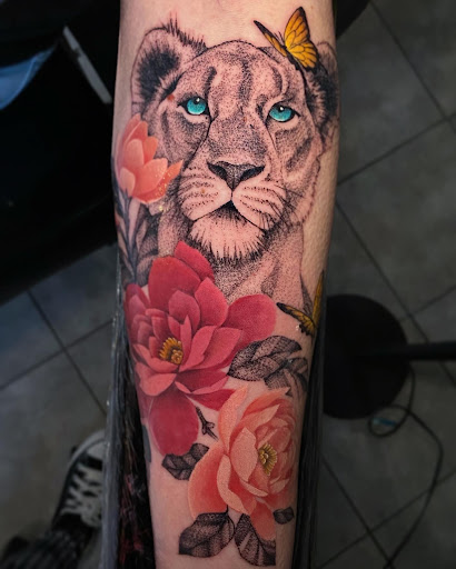 Explore lake tattoo ideas, creative tattoo ideas in Apple Valley, available at Klassic tattoo