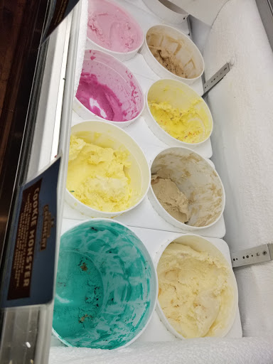 Restaurant «Browndog Treats, Drinks, & Eats», reviews and photos, 120 E Main St, Northville, MI 48167, USA