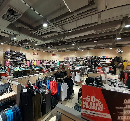 Comentarii opinii despre Martes Sport