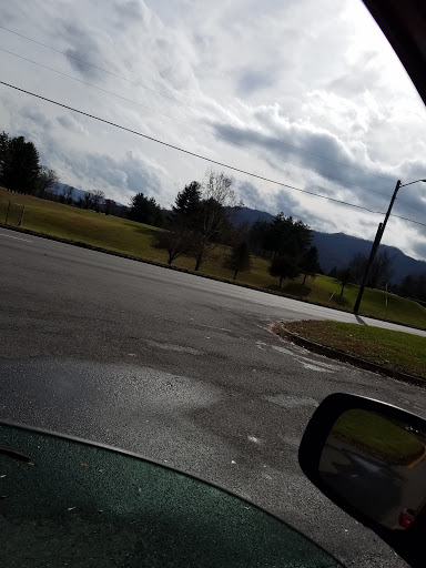 Golf Course «Pine Oaks Golf Course», reviews and photos, 1709 Buffalo Rd, Johnson City, TN 37604, USA
