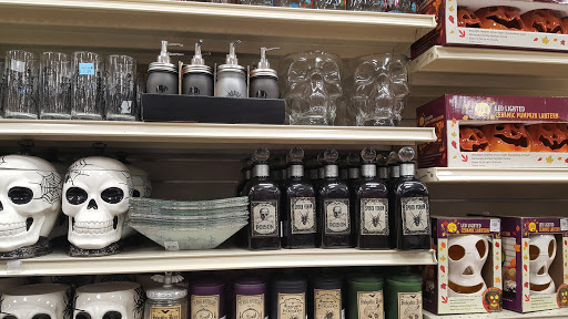 Home Goods Store «Christmas Tree Shops», reviews and photos, 916 Airport Center Rd, Allentown, PA 18109, USA