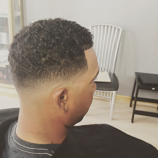 Barber Shop «Pro-Kutz Barbershop LLC.», reviews and photos, 7220 Edgewater Dr, Lockhart, FL 32810, USA