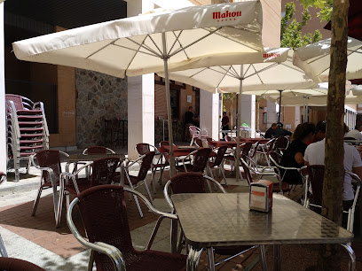 Restaurante El Rincón de Rick - Plaza Alcalde José Manuel Matheo Luaces, 1, 28914, Madrid, Spain