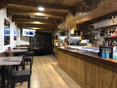 Bar Churreria Cuatro Caminos - C. Coloriano, 3, 10630 Pinofranqueado, Cáceres, Spain