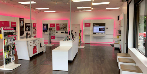 Cell Phone Store «T-Mobile», reviews and photos, 4509 Sunrise Hwy, Bohemia, NY 11716, USA