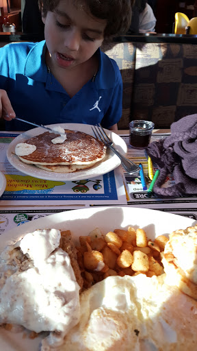 Chevrolet Dealer «Imperial Chevrolet», reviews and photos, 18 Uxbridge Rd, Mendon, MA 01756, USA