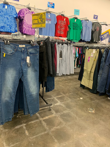 Discount Store «Factory 2-U», reviews and photos, 699 Lewelling Blvd, San Leandro, CA 94579, USA