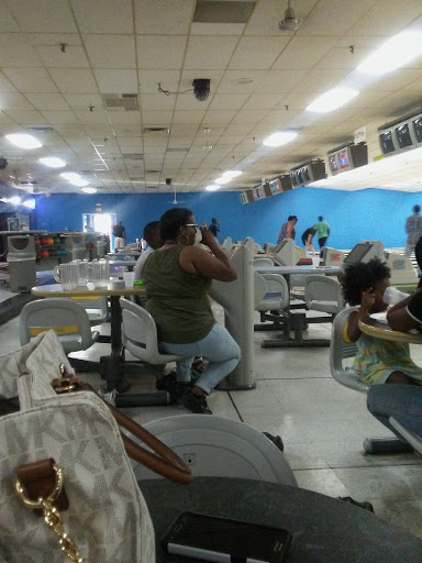 Bowling Alley «Burlington Bowl & Recreation Center», reviews and photos, 4486 US-130, Burlington, NJ 08016, USA