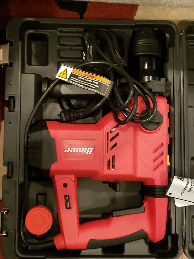 Hardware Store «Harbor Freight Tools», reviews and photos, 22330 S Sterling Blvd STE 101, Sterling, VA 20164, USA