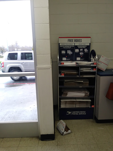 Post Office «United States Postal Service», reviews and photos, 2334 M St, Merced, CA 95340, USA