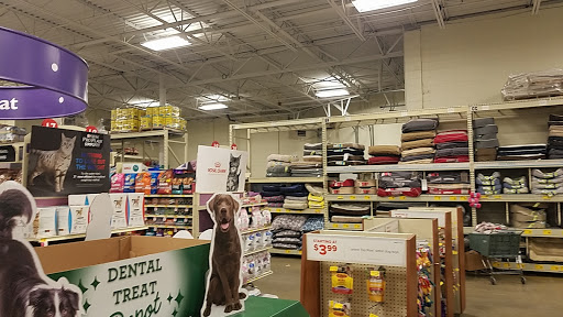 Pet Supply Store «PetSmart», reviews and photos, 2216 E Springs Dr, Madison, WI 53704, USA