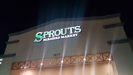 Health Food Store «Sprouts Farmers Market», reviews and photos, 7477 N Blackstone Ave, Fresno, CA 93720, USA