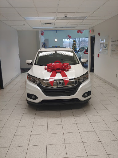 Used Car Dealer «Suburban Honda», reviews and photos, 25100 Haggerty Rd, Farmington Hills, MI 48335, USA