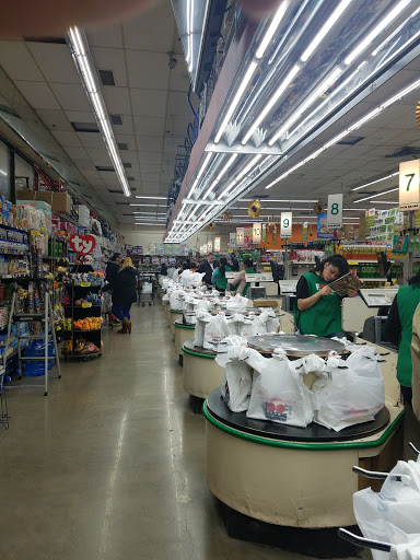 Supermarket «Gates Avenue Food Bazaar Supermarket», reviews and photos, 1590 Gates Ave, Ridgewood, NY 11385, USA