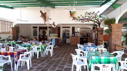 Restaurant El Marlín - Carretera Nacional s/n, Col. Providencia, 90040 Técpan de Galeana, Gro., Mexico