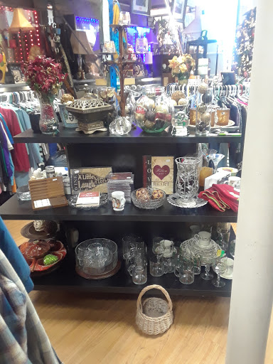 Thrift Store «ReNew ReSale», reviews and photos, 6700 Main St #130, The Colony, TX 75056, USA