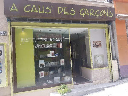 A Caus' Des Garçons