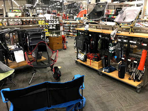 Camping Store «REI», reviews and photos, 6281 W 135th St, Overland Park, KS 66223, USA