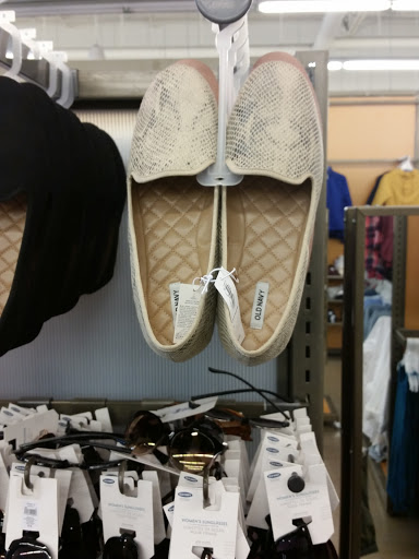 Clothing Store «Old Navy», reviews and photos, 12909 Shops Pkwy, Bee Cave, TX 78738, USA