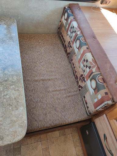 Used Car Dealer «Auto Outlet, Carfax Certified Auto Sales/Financing», reviews and photos, 496 Lancaster Dr SE, Salem, OR 97317, USA