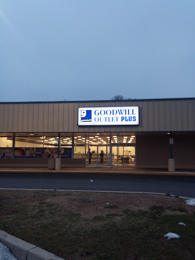 Goodwill Outlet Plus, 138 Carroll Island Rd, Middle River, MD 21220, USA, 