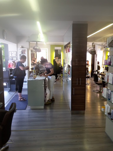 Haarteam Altenburger - Friseur Grödig In Grödig
