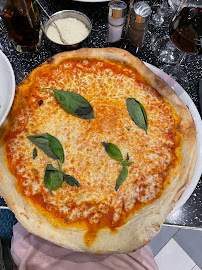 Pizza du Restaurant italien Doppio Malto Paris à Puteaux - n°3