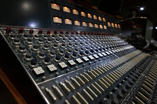 Marshall Studio