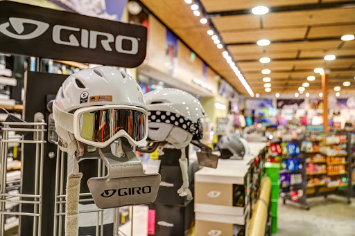 Sporting Goods Store «Any Mountain, Roseville», reviews and photos, 392 Roseville Square, Roseville, CA 95678, USA