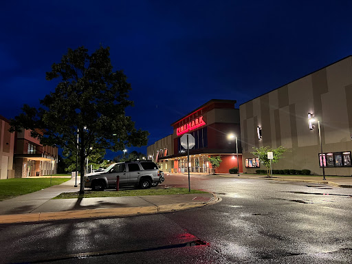 Movie Theater «Cinemark Chesapeake Square and XD», reviews and photos, 2413 Chesapeake Square Ring Rd, Chesapeake, VA 23321, USA