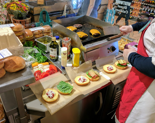 Grocery Store «Whole Foods Market», reviews and photos, 1050 Gayley Ave, Los Angeles, CA 90024, USA