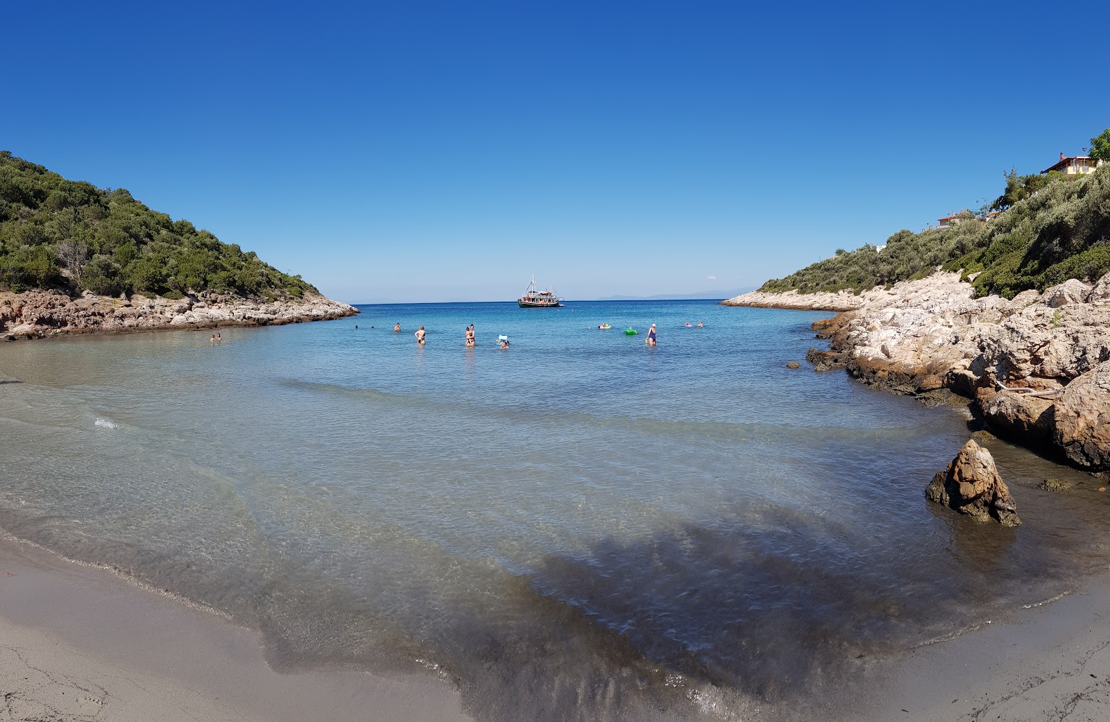 Foto av Atspas beach med liten vik