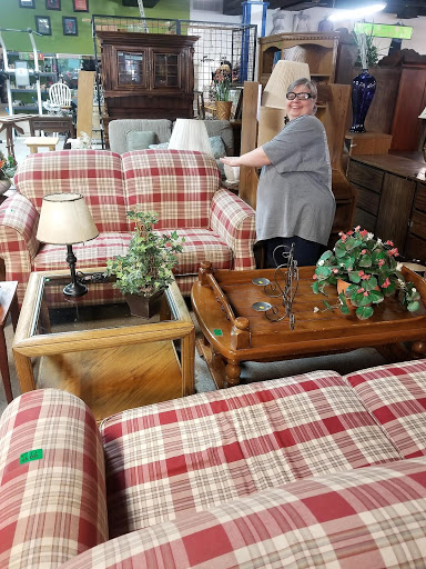 Thrift Store «Freedom Treasures Resale Store», reviews and photos, 7570 Cooley Lake Rd, Waterford Twp, MI 48327, USA