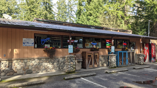 Clearwood Market & Deli, 21600 N Clear Lake Blvd SE, Yelm, WA 98597, USA, 