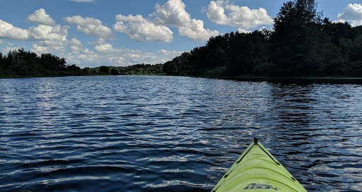 Charles River Canoe & Kayak : Nahanton Park, Newton