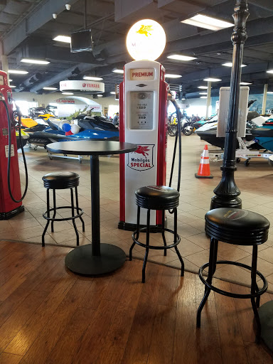 Motorcycle Dealer «Clawson Motorsports», reviews and photos, 6334 N Blackstone Ave, Fresno, CA 93710, USA