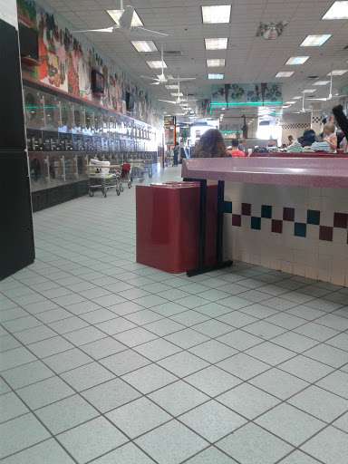 Dry Cleaner «Laundry Factory & Dry Cleaning», reviews and photos, 2 Garfield Ave # 5, Jersey City, NJ 07305, USA