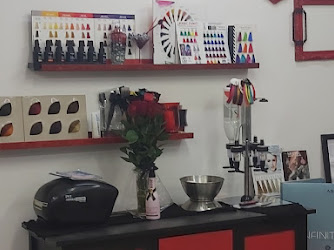 Le Rouge Hair Lounge