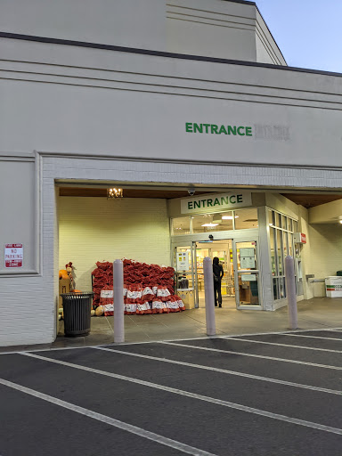 Supermarket «Publix Super Market at Trenholm Plaza», reviews and photos, 4840 Forest Dr #10, Columbia, SC 29206, USA