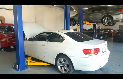 BMW Dealer «MGM AUTO», reviews and photos, 5711 Industry Park Dr, San Antonio, TX 78218, USA