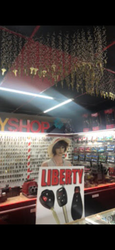 Locksmith «Cerrajero Liberty Locksmith Miami (cerrajeria)», reviews and photos, 10849 SW 40th St, Miami, FL 33165, USA