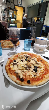 Plats et boissons du Restaurant italien Restaurant Fontana Di Trévi à Le Coteau - n°2