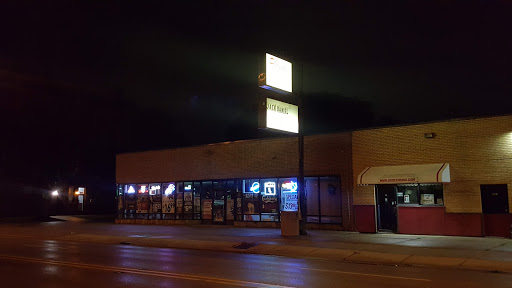 Liquor Store «Phoenix Liquor», reviews and photos, 8814 Ogden Ave, Brookfield, IL 60513, USA