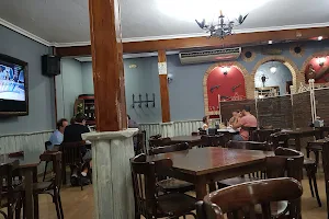 Restaurante La cabaña image