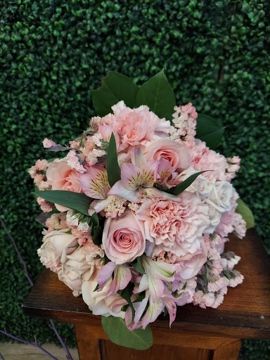 Florist «Annie Occasion for Any Occasion», reviews and photos, 148 S Bloomingdale Rd #110, Bloomingdale, IL 60108, USA