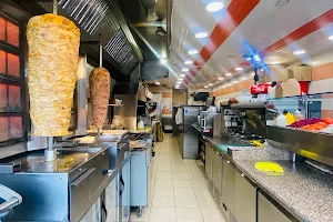 Shawarma Beirut image